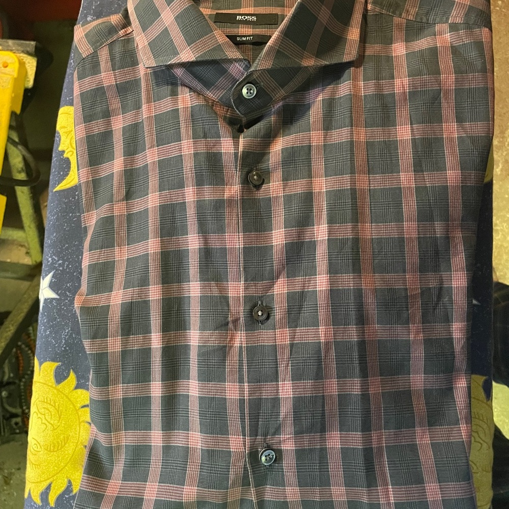 Hugo Boss Slim Fit Shirt size neck 17